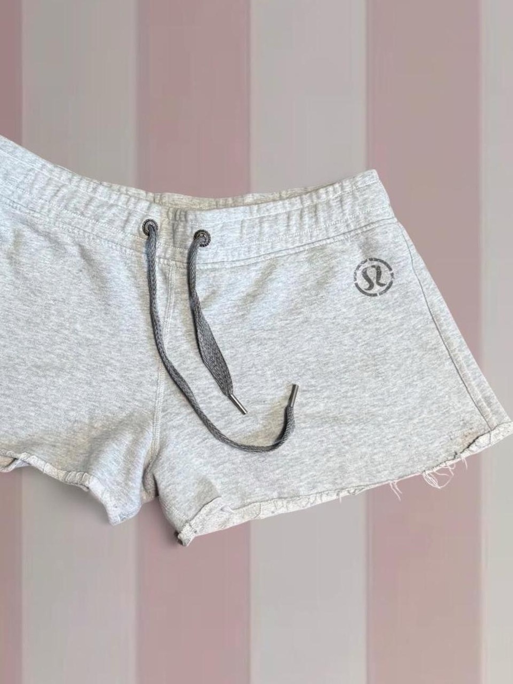 Lululemon Y2K Gray shorts